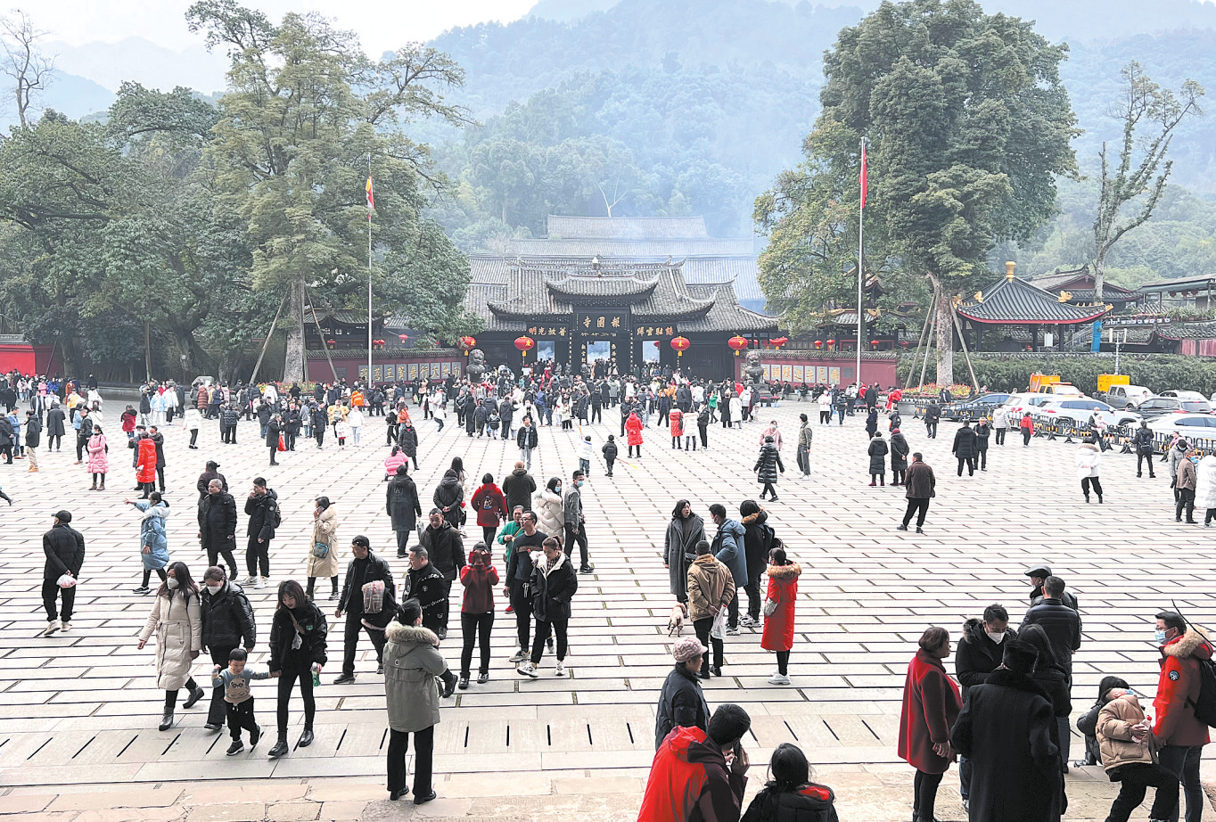 峨眉山文旅市场稳开高走(图1)