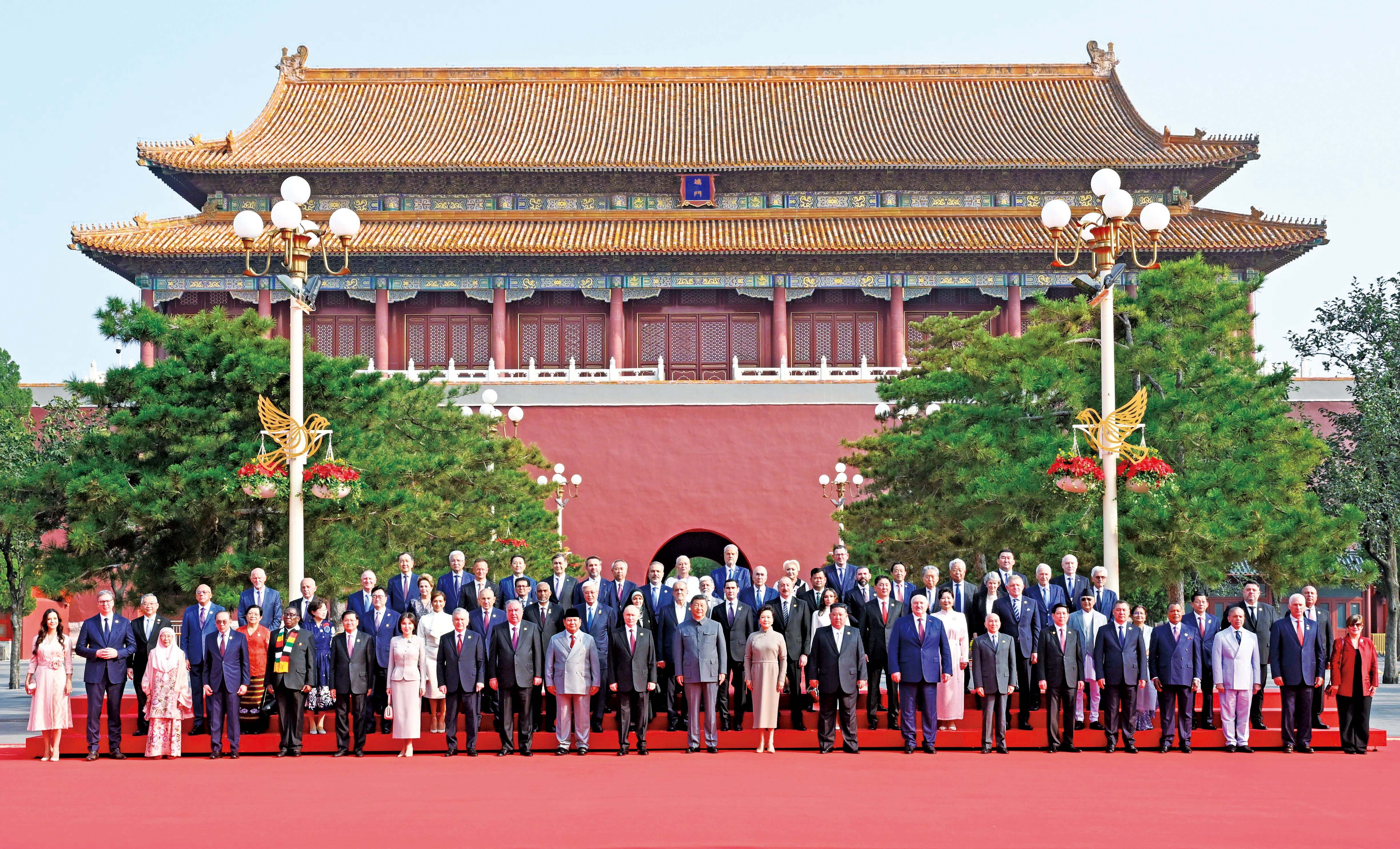 纪念中国人民抗日战争暨世界反法西斯战争胜利80周年大会在京隆重举行(图5) 纪念中国人民抗日战争暨世界反法西斯战争胜利80周年大会在京隆重举行(图5)