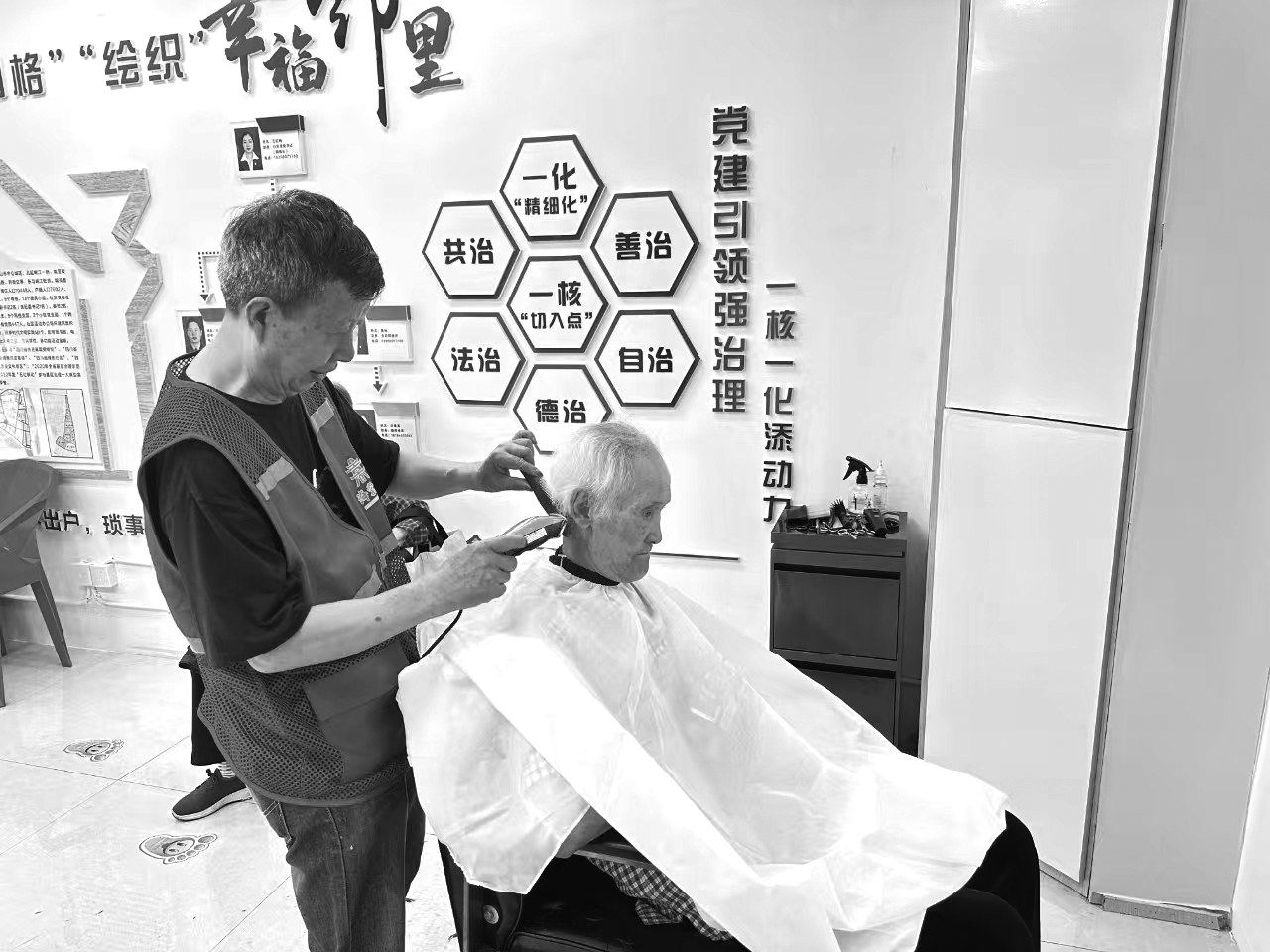 市中区海棠街道:点点“微光” 温暖人心(图1) 市中区海棠街道:点点“微光” 温暖人心(图1)